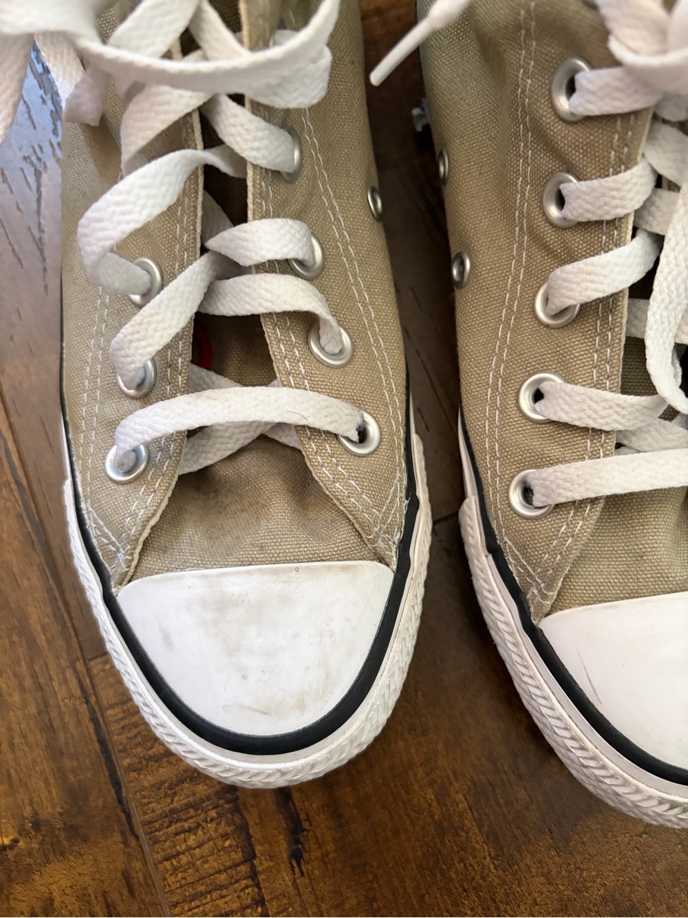 Converse High Top Green Sneakers - Size 6 W - Picture 3 of 7